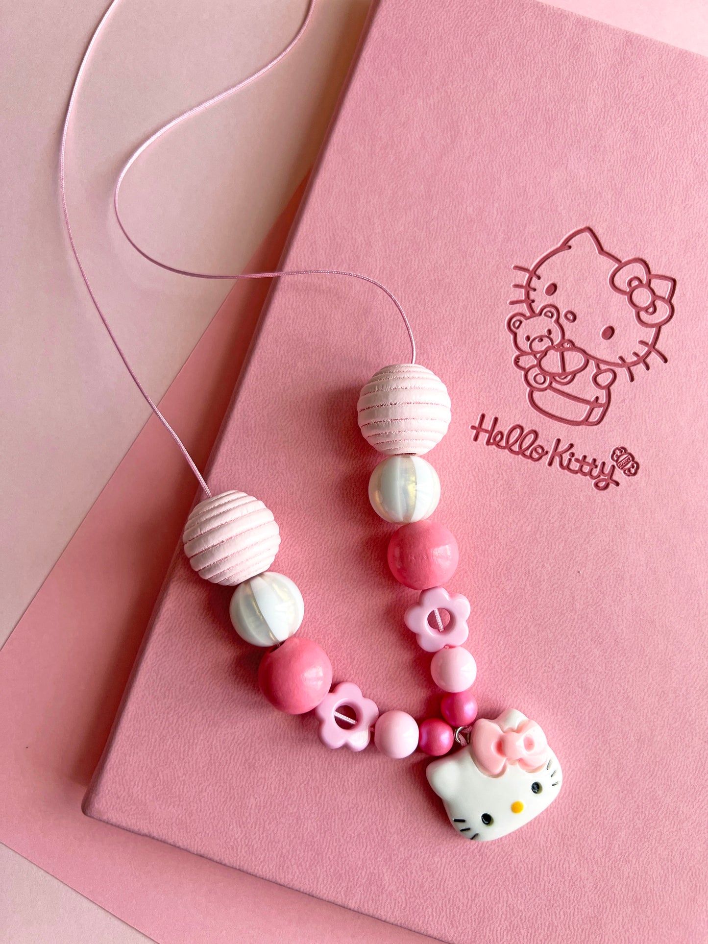Girls Hello Kitty Beaded Necklace